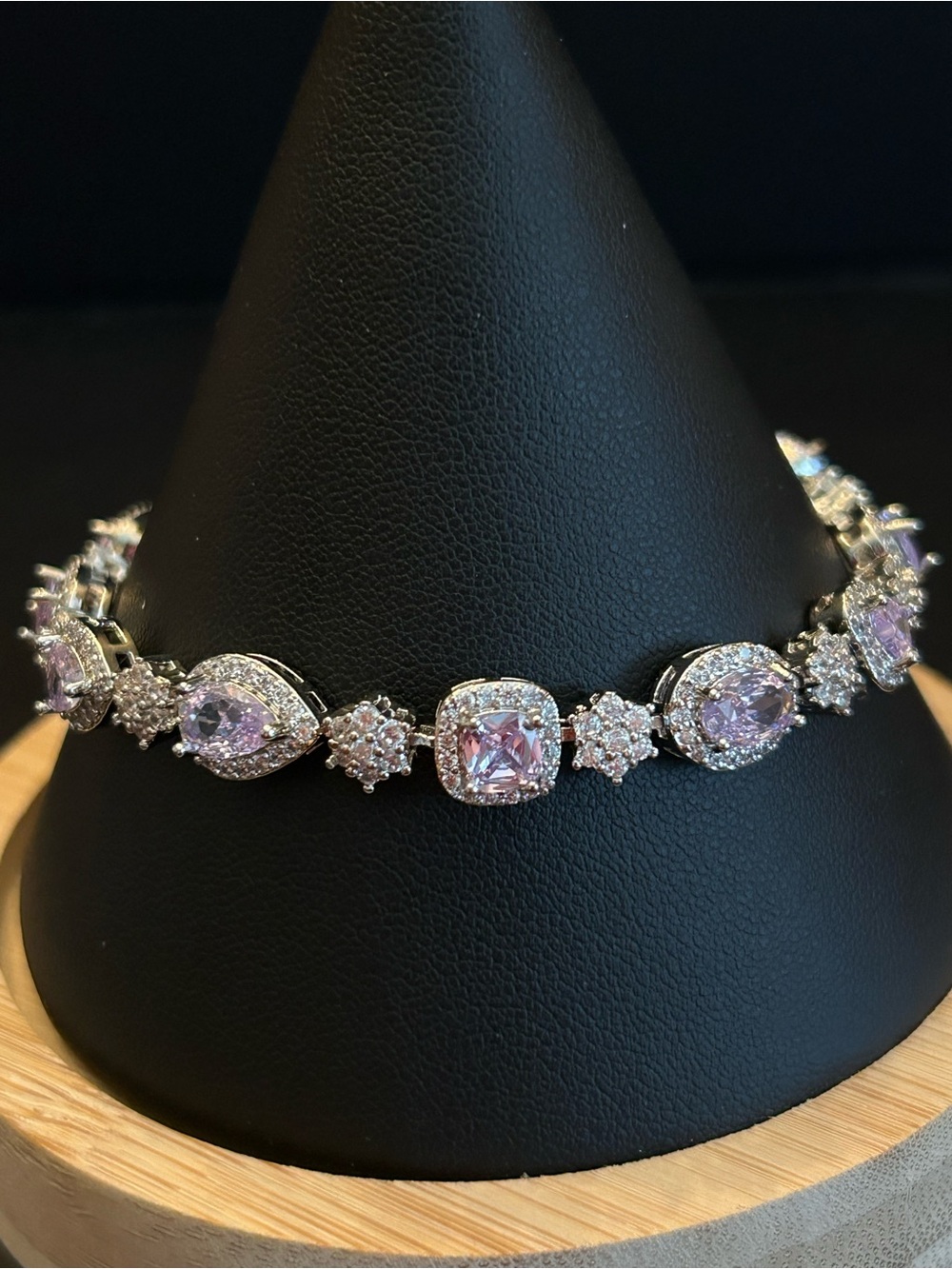 Stunning 🤩 Pink & Clear Multi-cuts Crystal Stone Halo Bracelet in Silver-tone